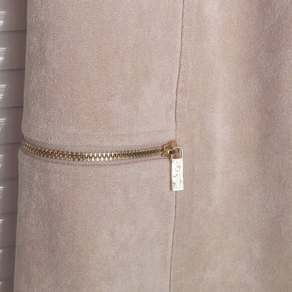 Faux suede cream vest Calvin Klein size 4 EUC - Picture 6 of 6